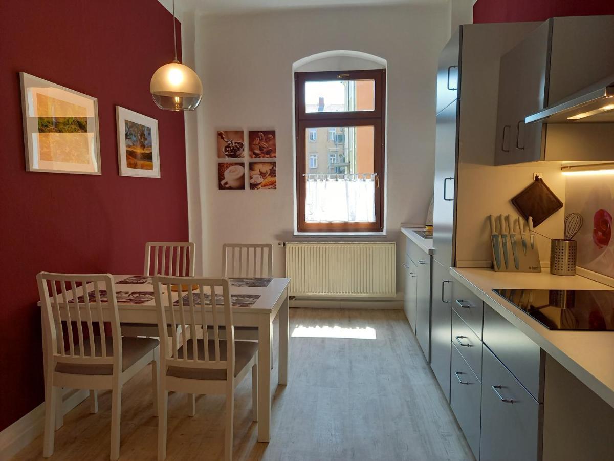Xenia Apartment *